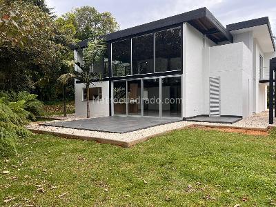 Casa de 3 alcobas en venta en Envigado, Envigado, 360 m² · foto 19 de 19