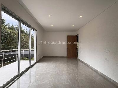 Casa de 3 alcobas en venta en Envigado, Envigado, 360 m² · foto 7 de 19