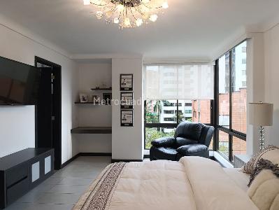 Apartamento de 3 alcobas en venta en El Poblado, Medellín, 315 m² · foto 14 de 19