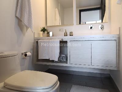 Apartamento de 3 alcobas en venta en El Poblado, Medellín, 315 m² · foto 18 de 19