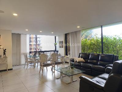 Apartamento de 3 alcobas en venta en El Poblado, Medellín, 315 m² · foto 2 de 19