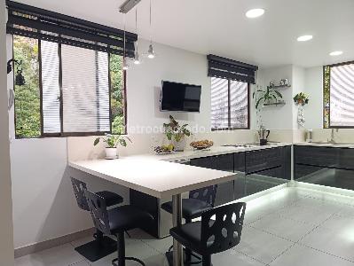 Apartamento de 3 alcobas en venta en El Poblado, Medellín, 315 m² · foto 7 de 19