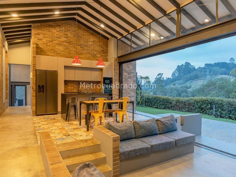 5BR House in RIONEGRO (380 m²) - 2