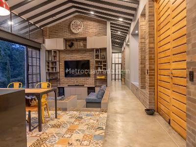 Casa de 5 alcobas en venta en Rionegro, Rionegro, 380 m² · foto 2 de 20