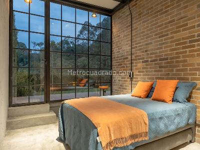 Casa de 5 alcobas en venta en Rionegro, Rionegro, 380 m² · foto 9 de 20
