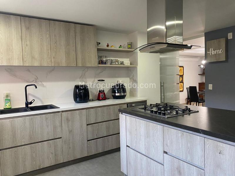 Furnished 3BR Apartment for Rent in El Poblado (129 m²) - 9