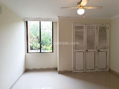 Apartamento de 3 alcobas en venta en El Tesoro, Medellín, 178 m² · foto 14 de 20