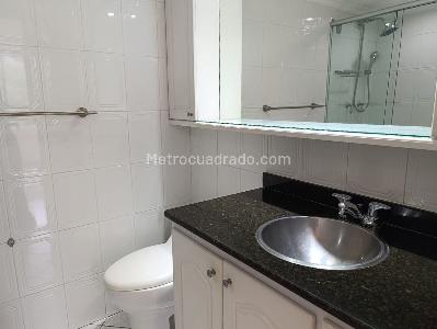 Apartamento de 3 alcobas en venta en El Tesoro, Medellín, 178 m² · foto 19 de 20