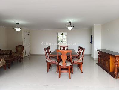 Apartamento de 3 alcobas en venta en El Tesoro, Medellín, 178 m² · foto 4 de 20