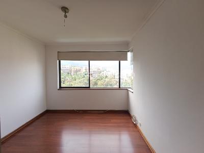 Apartamento de 3 alcobas en venta en El Diamante No. 2, Medellín, 242 m² · foto 7 de 19