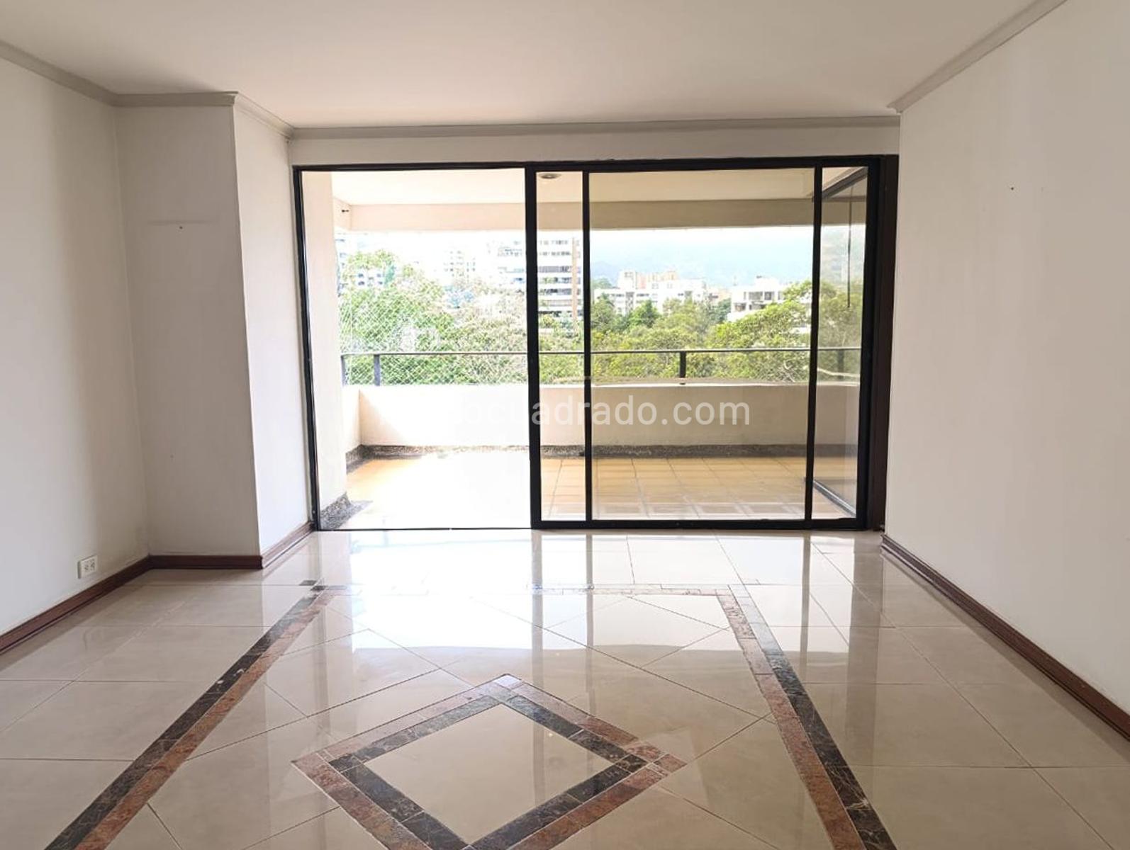 Apartamento de 3 habitaciones en venta en El Poblado, Medellín — imagen 1 de 20