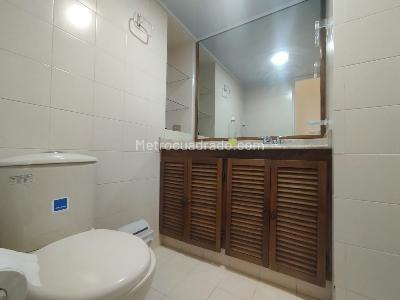 Apartamento de 3 alcobas en arriendo en El Poblado, Medellín, 135 m² · foto 10 de 11