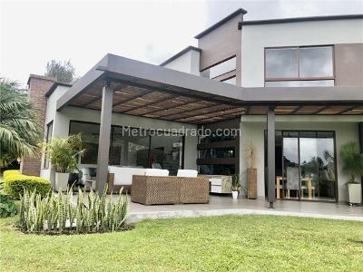 Casa de 4 alcobas en venta en Rionegro, Rionegro, 460 m² · foto 18 de 19
