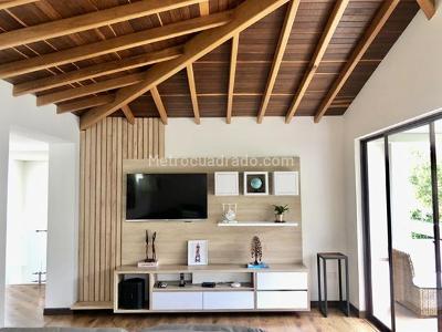 Casa de 4 alcobas en venta en Rionegro, Rionegro, 460 m² · foto 7 de 19