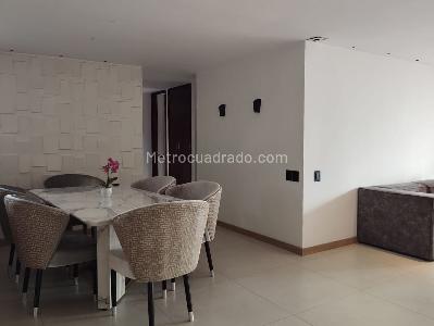 Apartamento de 3 alcobas en arriendo en El Poblado, Medellín, 150 m² · foto 4 de 15