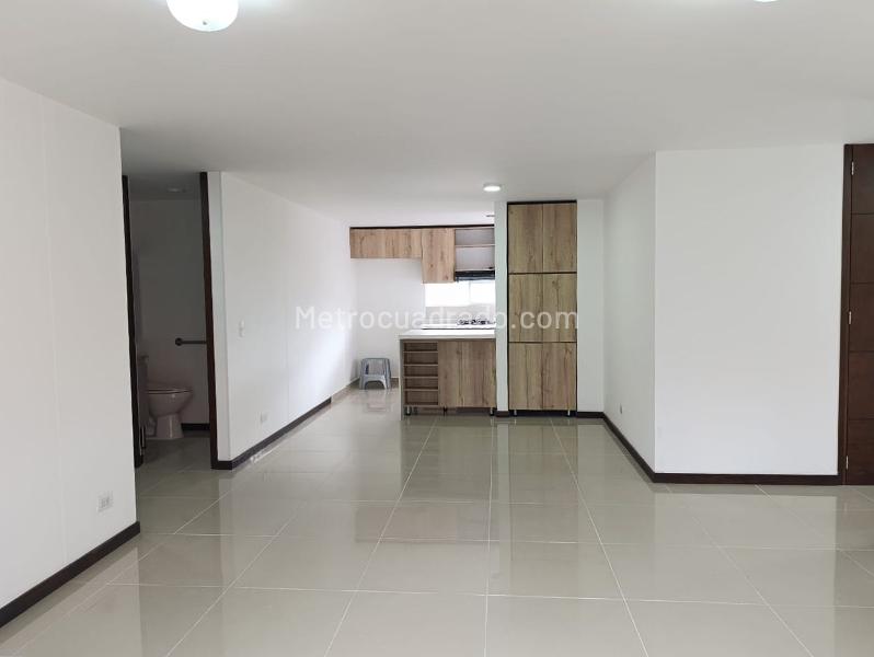 Apartamento de 3 Alcobas con 4 Baños en Unidad Cerrada (El Poblado) - 5