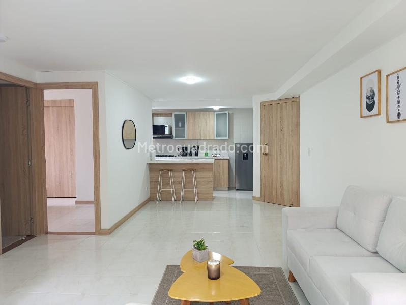 Apartamento de 2 Alcobas con Parqueadero Cubierto en El Poblado - 2
