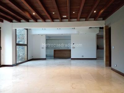 Casa de 3 alcobas en venta en Envigado, Envigado, 460 m² · foto 3 de 20