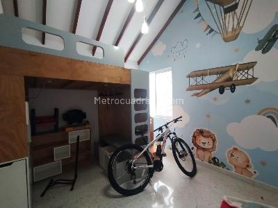 Casa de 3 alcobas en venta en El Poblado, Medellín, 215 m² · foto 14 de 19