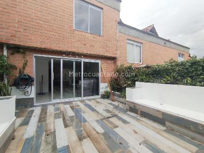 Casa de 3 alcobas en venta en El Poblado, Medellín, 215 m² · foto 18 de 19