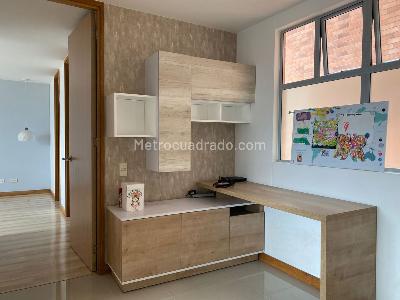 Apartamento de 3 alcobas en arriendo en Envigado, Envigado, 92 m² · foto 9 de 17