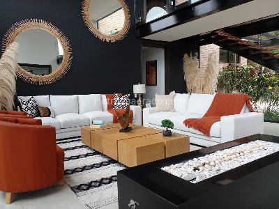 Casa de 4 alcobas en venta en Envigado, Envigado, 428 m² · foto 3 de 20