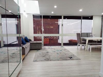 Casa de 3 alcobas en venta en Envigado, Envigado, 209 m² · foto 2 de 20