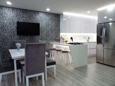 Casa de 3 alcobas en venta en Envigado, Envigado, 209 m² · foto 4 de 20