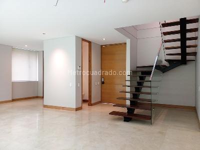 Casa de 3 alcobas en venta en Envigado, Envigado, 274 m² · foto 2 de 20