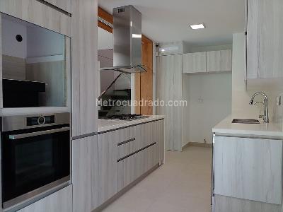 Casa de 3 alcobas en venta en Envigado, Envigado, 274 m² · foto 8 de 20