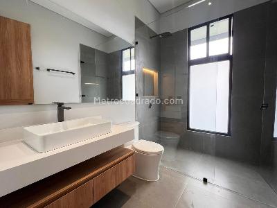 Casa de 4 alcobas en venta en Rionegro, Rionegro, 450 m² · foto 15 de 20