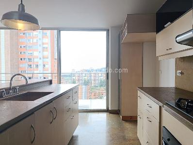 Apartaestudio en arriendo en El Poblado, Medellín · foto 7 de 18