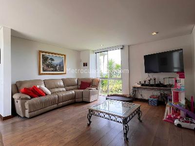 Casa de 3 alcobas en venta en Rionegro, Rionegro, 734 m² · foto 6 de 19