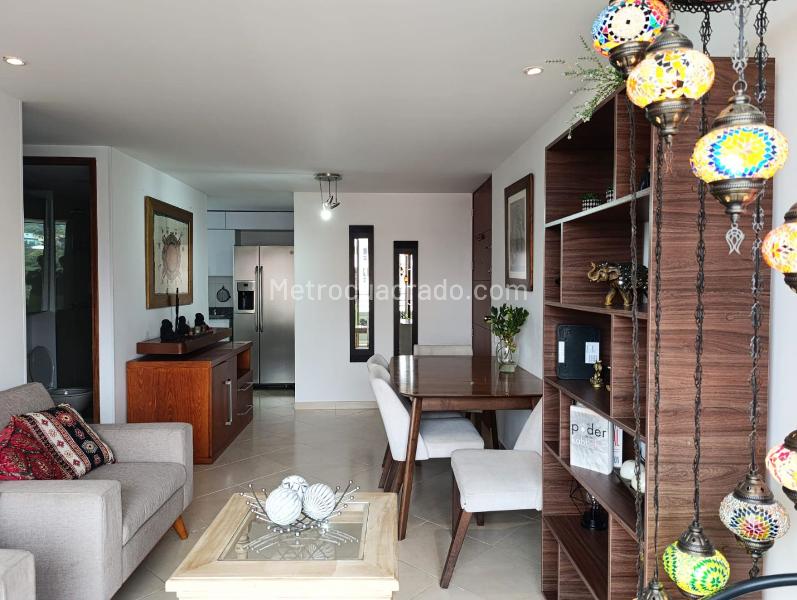 Apartamento Amoblado de 2 Alcobas Cerca a Centros Comerciales en El Poblado - 2