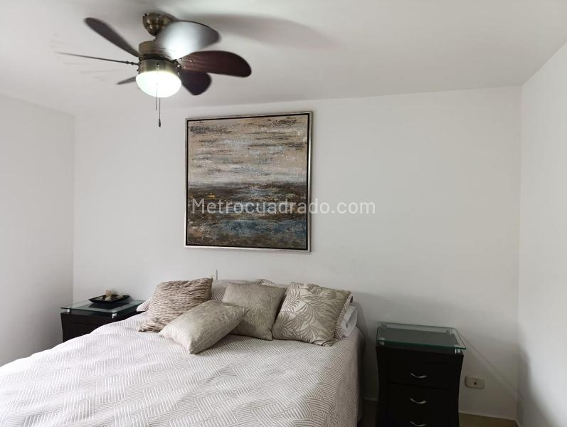 Atractivo Apartamento de 2 Alcobas en El Poblado - 7