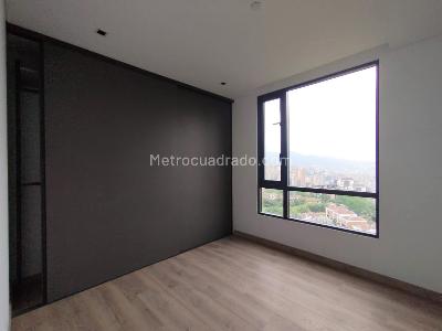 Apartamento de 3 alcobas en venta en El Poblado, Medellín, 140 m² · foto 12 de 14