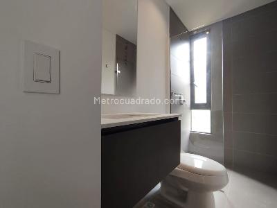Apartamento de 3 alcobas en venta en El Poblado, Medellín, 140 m² · foto 14 de 14