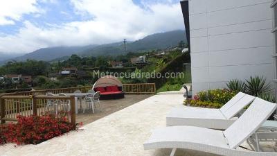 Casa de 5 alcobas en venta en Envigado, Envigado, 465 m² · foto 19 de 20