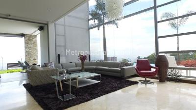 Casa de 5 alcobas en venta en Envigado, Envigado, 465 m² · foto 2 de 20