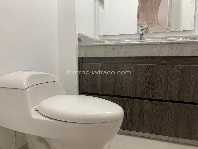 Casa en arriendo en El Poblado, Medellín · foto 12 de 16