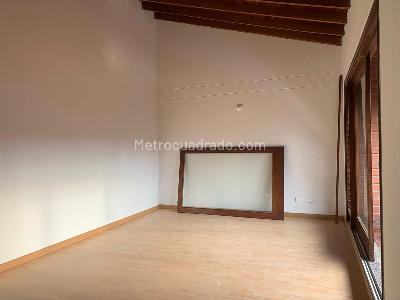 Casa en arriendo en El Poblado, Medellín · foto 6 de 16