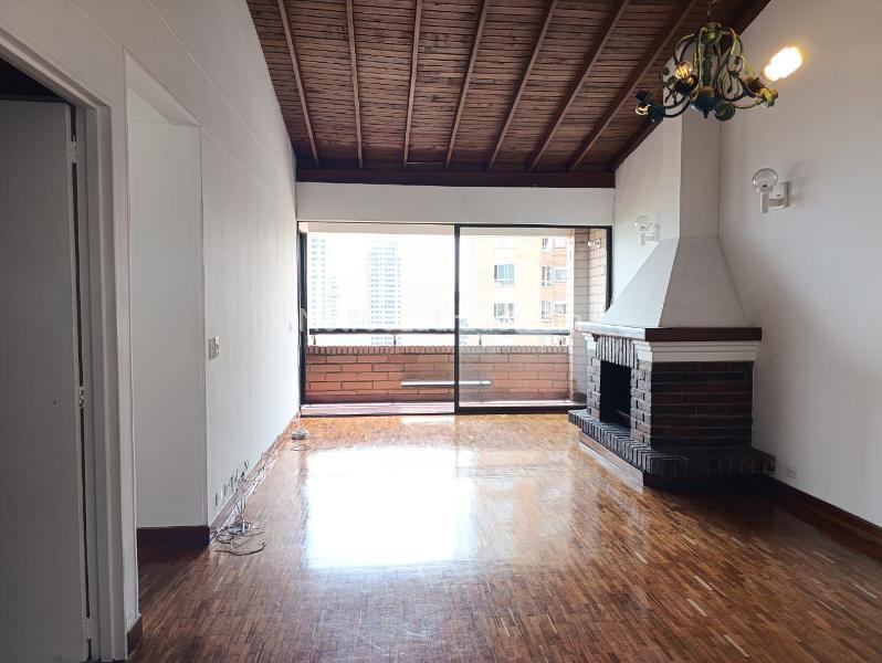 Apartamento de 3 Alcobas en El Poblado cerca de la Vía Principal - 2