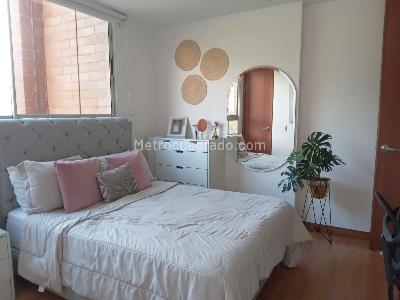 Apartamento de 3 alcobas en venta en El Poblado, Medellín, 187 m² · foto 14 de 20