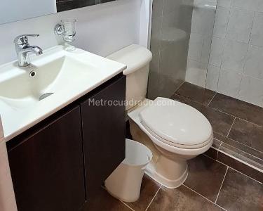 Apartamento de 3 alcobas en arriendo en Los Balsos, Medellín, 70 m² · foto 10 de 10
