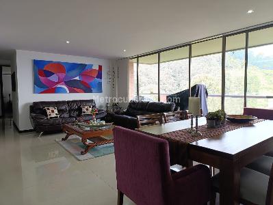 Apartamento de 3 alcobas en venta en El Poblado, Medellín, 145 m² · foto 4 de 20