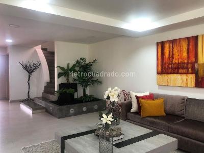 Casa en venta en Envigado, Envigado · foto 2 de 20