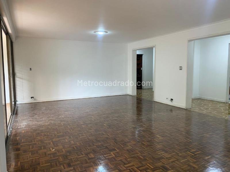 3BR Apartment in EL POBLADO (220 m²) - 3