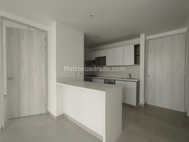 2BR Apartment for Rent in El Poblado, Gated Community - 4
