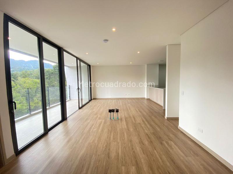 1BR Apartment in RIONEGRO (65 m²) - 2