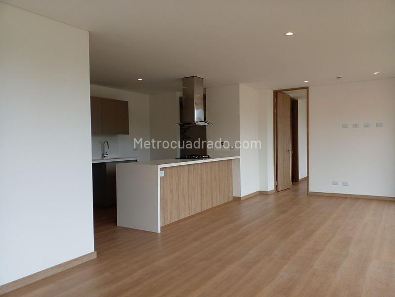 1BR Apartment in EL RETIRO (70 m²) - 2